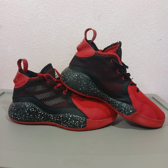 Adidas D Rose 773 Scarlet Red and Black  Basketball Sneakers Mens Size 6 - Picture 1 of 14